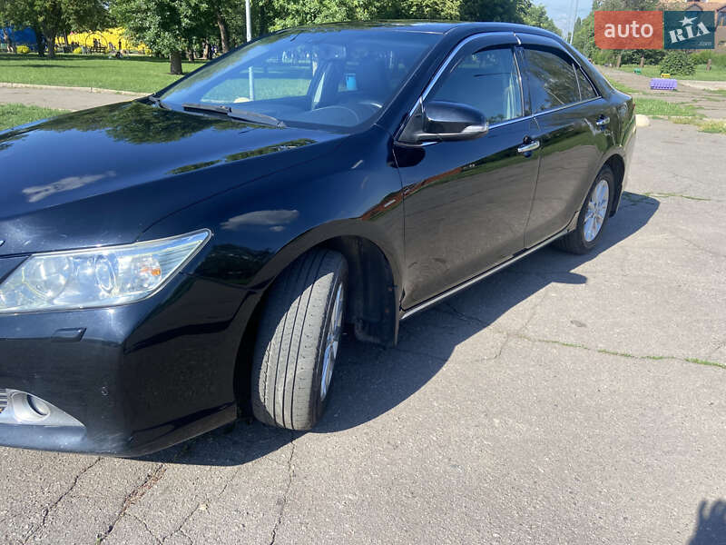 Седан Toyota Camry 2011 в Кривому Розі