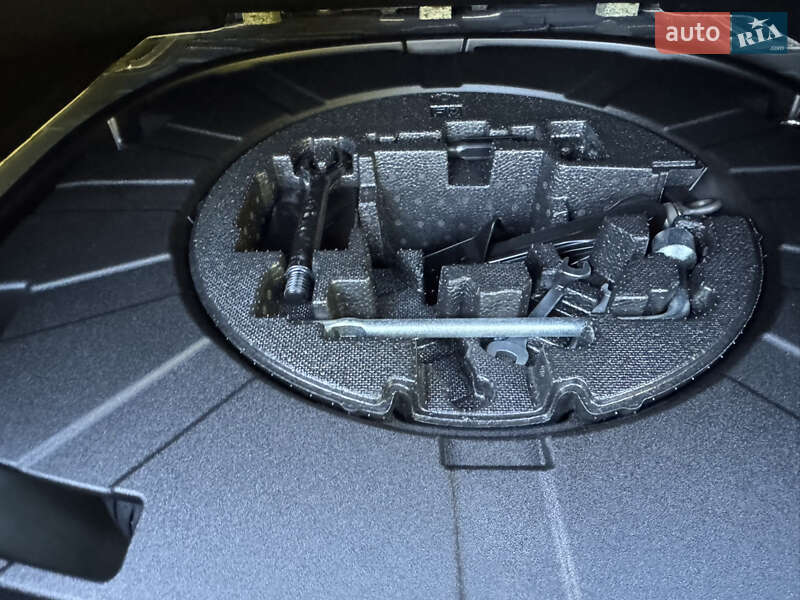 Седан Toyota Camry 2021 в Рівному