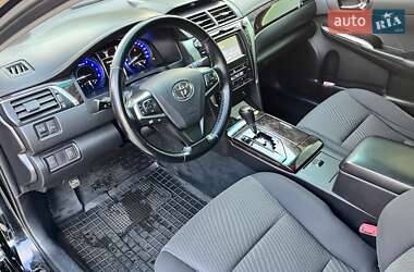 Седан Toyota Camry 2015 в 