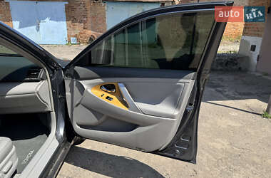 Седан Toyota Camry 2006 в 