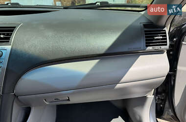 Седан Toyota Camry 2006 в 