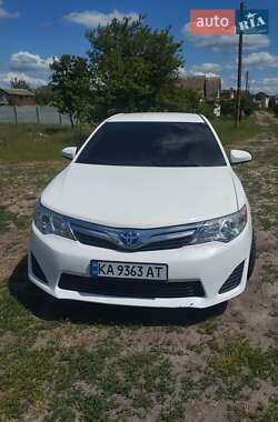 Седан Toyota Camry 2014 в Конотопе