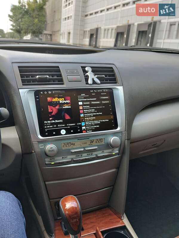 Седан Toyota Camry 2008 в Днепре