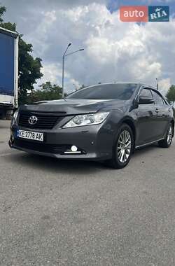 Седан Toyota Camry 2012 в 