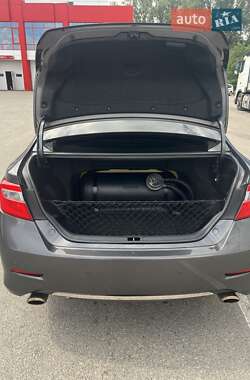 Седан Toyota Camry 2012 в 