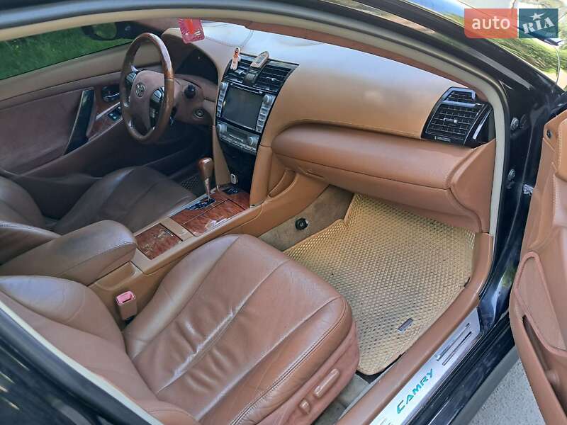 Седан Toyota Camry 2008 в Бобровиці
