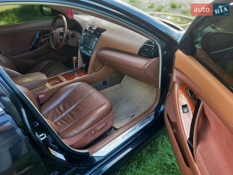 Седан Toyota Camry 2008 в Бобровиці