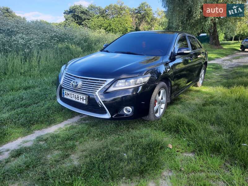 Седан Toyota Camry 2008 в Бобровиці