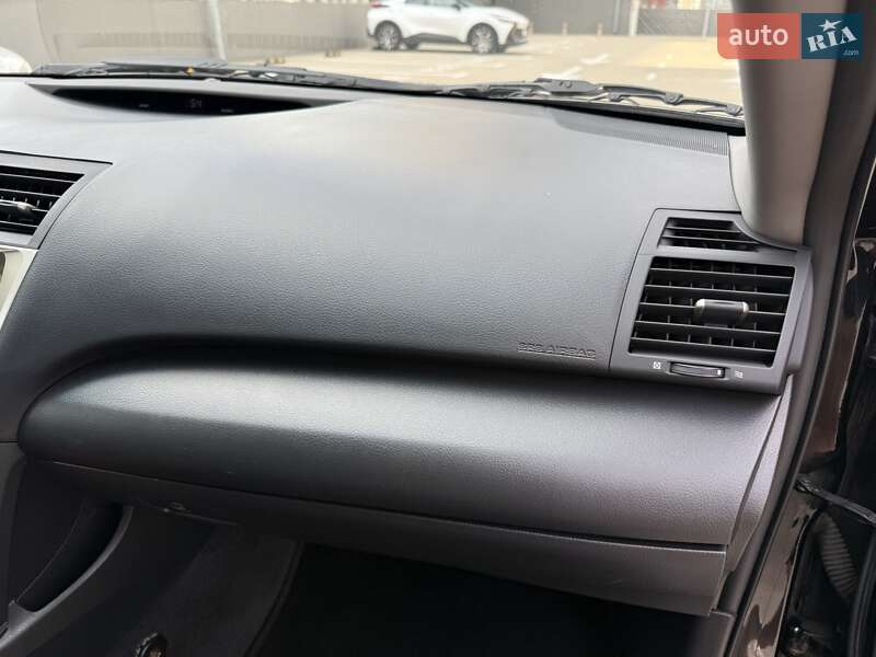 Седан Toyota Camry 2009 в Киеве