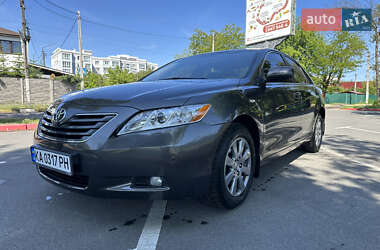 Седан Toyota Camry 2007 в Софіївській Борщагівці