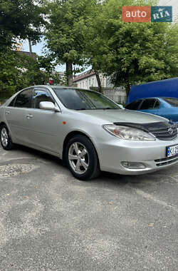 Седан Toyota Camry 2002 в Києві