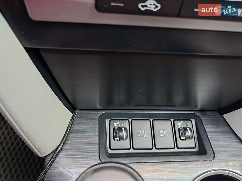 Седан Toyota Camry 2012 в Києві