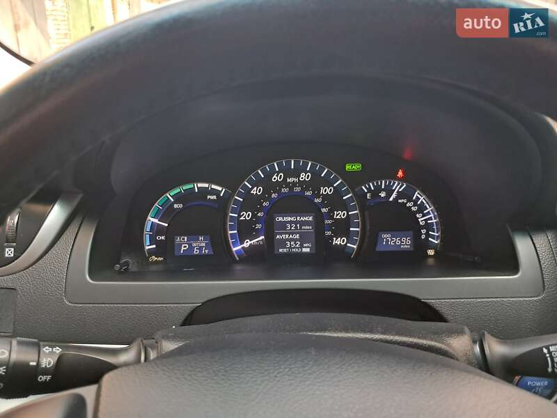 Седан Toyota Camry 2012 в Києві