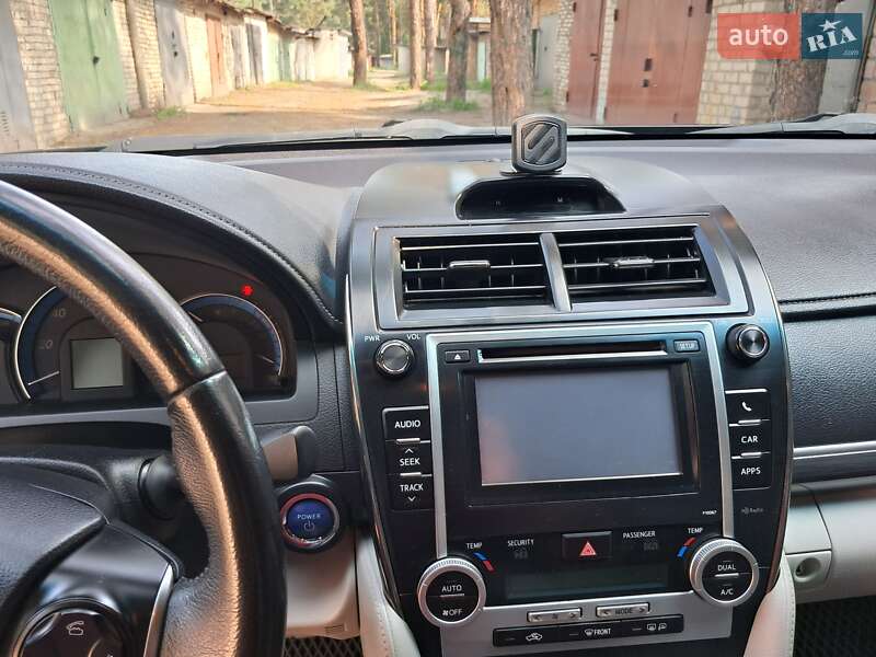 Седан Toyota Camry 2012 в Києві