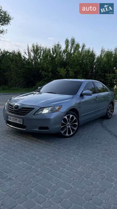 Седан Toyota Camry 2008 в Подволочиске