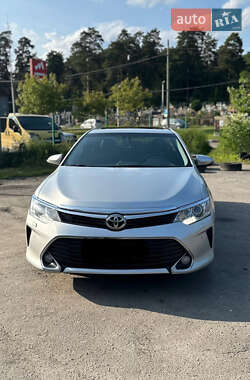 Седан Toyota Camry 2016 в Львове