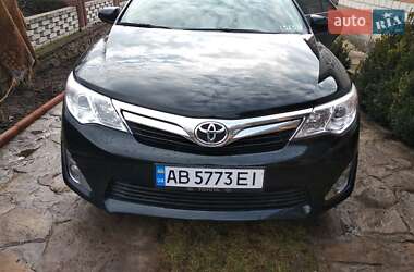 Седан Toyota Camry 2012 в Бершаді