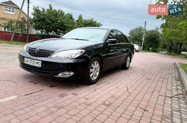Седан Toyota Camry 2004 в Києві