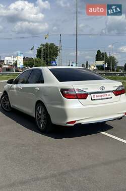 Седан Toyota Camry 2017 в 