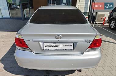 Седан Toyota Camry 2005 в 