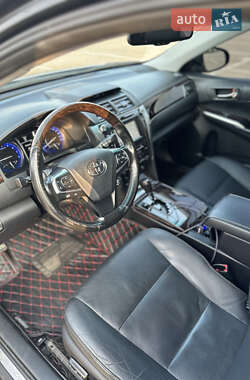 Седан Toyota Camry 2015 в 