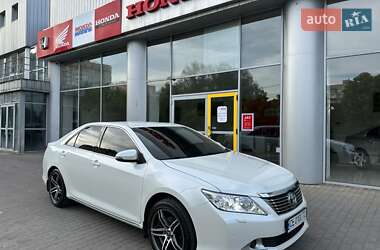 Седан Toyota Camry 2013 в 