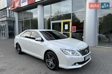 Седан Toyota Camry 2013 в 