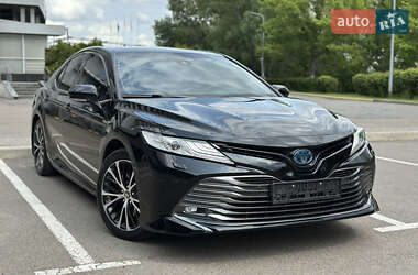 Седан Toyota Camry 2020 в Києві