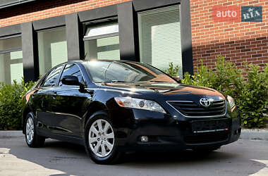 Седан Toyota Camry 2007 в Львове