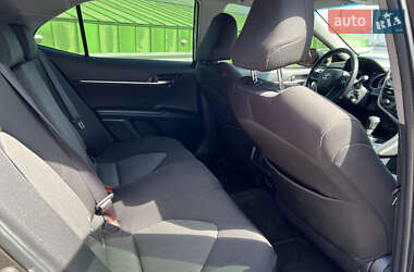 Седан Toyota Camry 2019 в 