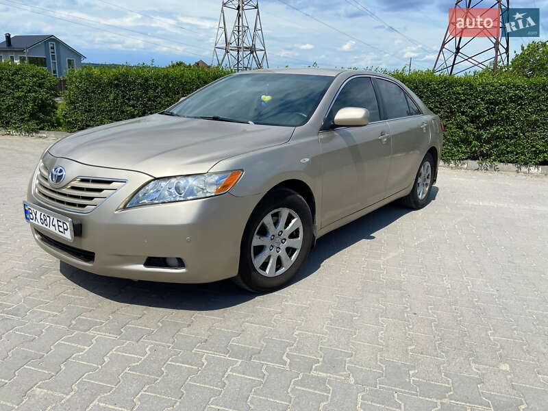 Седан Toyota Camry 2008 в Хмельницькому
