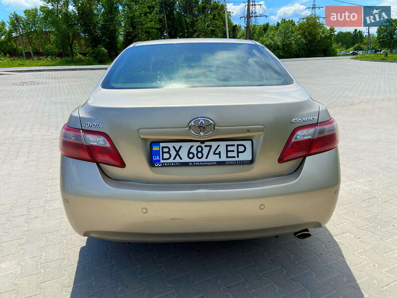 Седан Toyota Camry 2008 в Хмельницькому