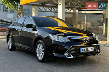 Седан Toyota Camry 2017 в 