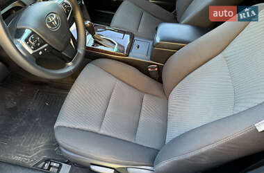 Седан Toyota Camry 2017 в 