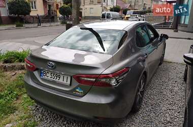Седан Toyota Camry 2022 в 