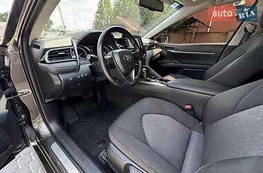 Седан Toyota Camry 2021 в 