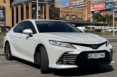 Седан Toyota Camry 2022 в Дніпрі