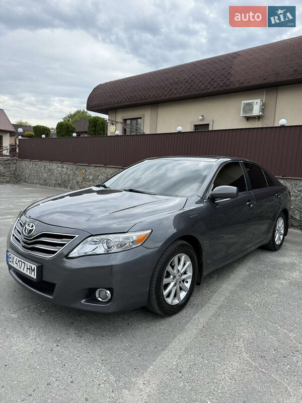 Toyota Camry 2011