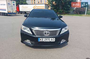 Седан Toyota Camry 2012 в Днепре