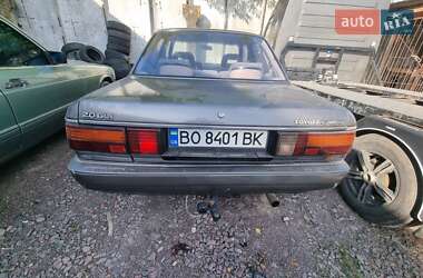 Седан Toyota Camry 1989 в Кременце