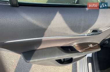 Седан Toyota Camry 2020 в 