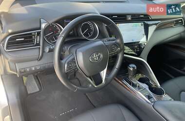 Седан Toyota Camry 2020 в 