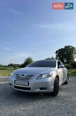 Седан Toyota Camry 2007 в 