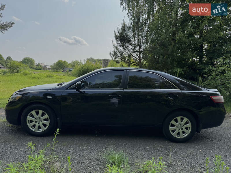 Седан Toyota Camry 2008 в Кременце
