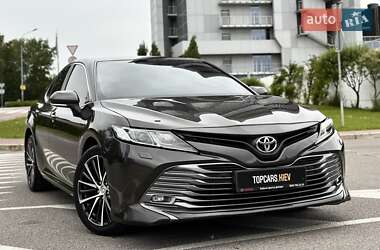 Седан Toyota Camry 2018 в 