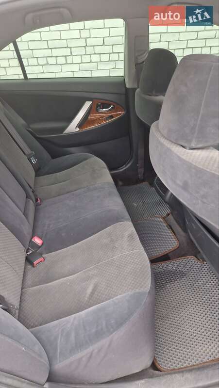 Седан Toyota Camry 2008 в Днепре