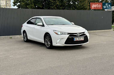 Седан Toyota Camry 2016 в 