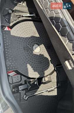 Седан Toyota Camry 2016 в 