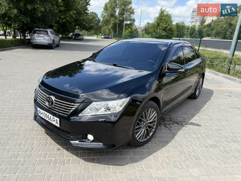 Toyota Camry 2012