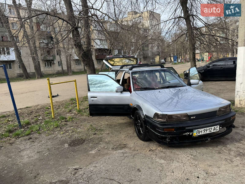 Универсал Toyota Camry 1989 в Одессе